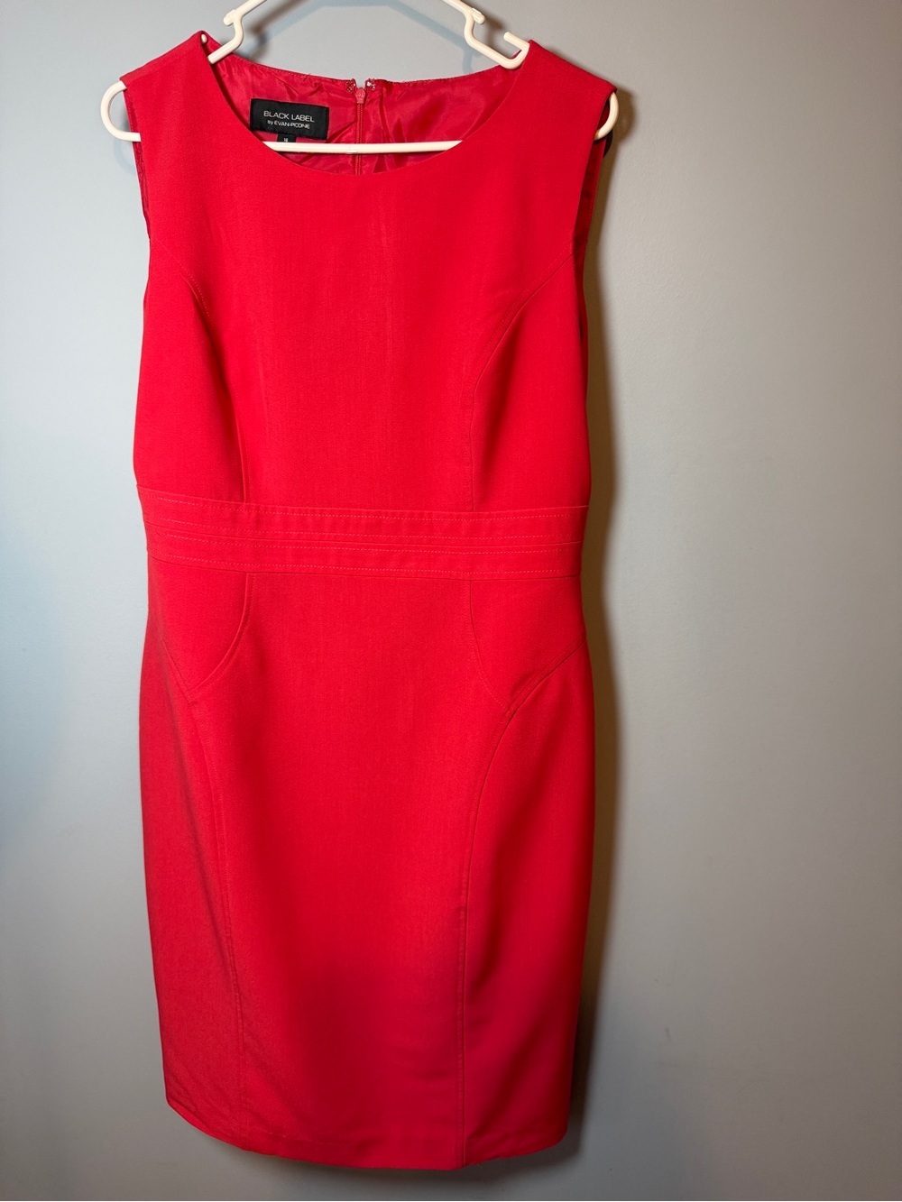 Sleeveless coral Sheath Dress